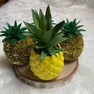 Pineapple Table Party Decorations